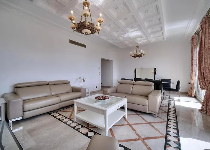 Ref 1757 - Back Croisette - Sea View For Rent Cannes